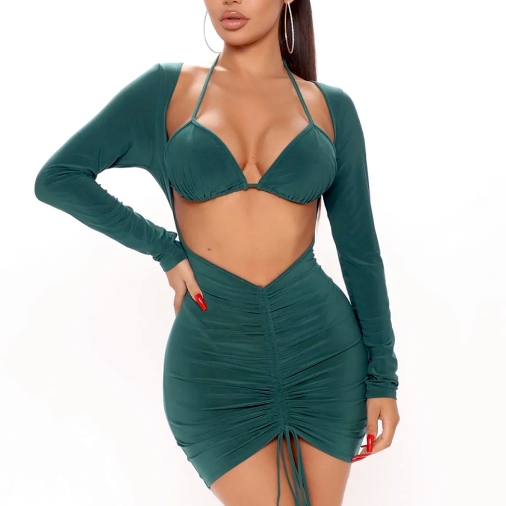 Long sleeve bodycon mini dress